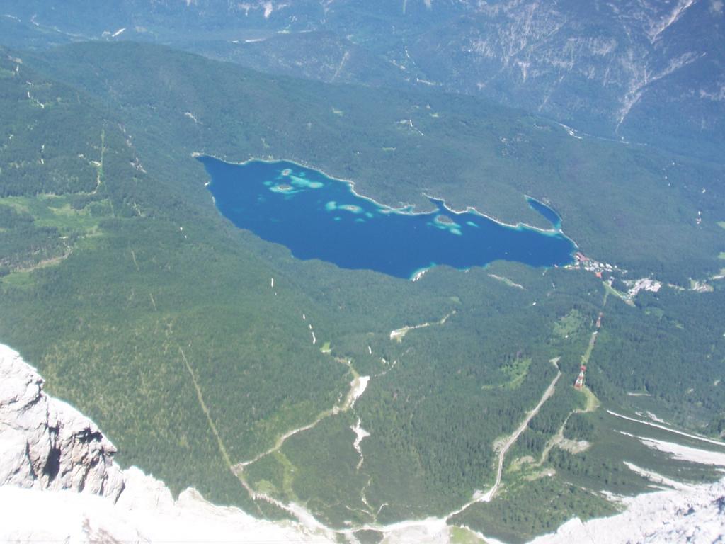 Gasthof Zum Rassen Garmisch-Partenkirchen Exterior photo