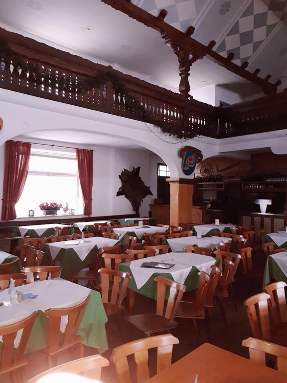 Gasthof Zum Rassen Garmisch-Partenkirchen Exterior photo